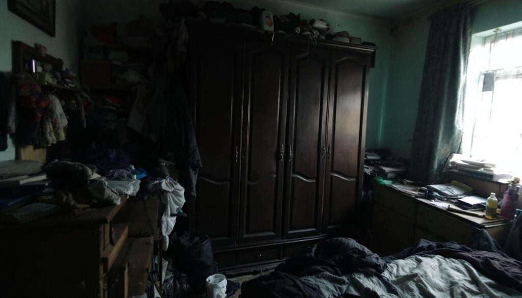 Ta stara, nieporęczna szafa niszczy Twoją sypialnię: nasze znacznie nowocześniejsze i praktyczniejsze rozwiązanie